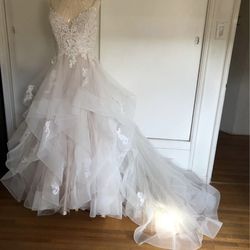 Wedding Gown Dress Like New