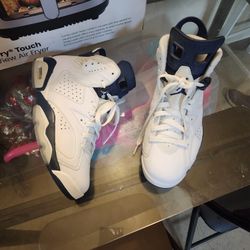 Air Jordan Midnight Navy 6s Size 8