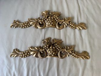 Pair of 17" Vintage Gold Wall Swag Pediments, Grape & Leaf Faux Wood Resin Overdoor Decor, Set of 2 Tuscan Style Wall Plaques, Made in Thailand