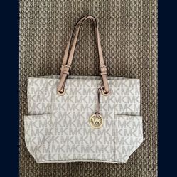 MK Purse