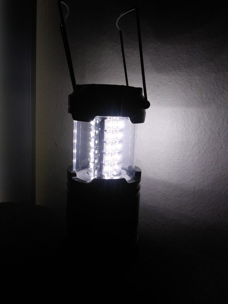 LED CAMPING LIGHT