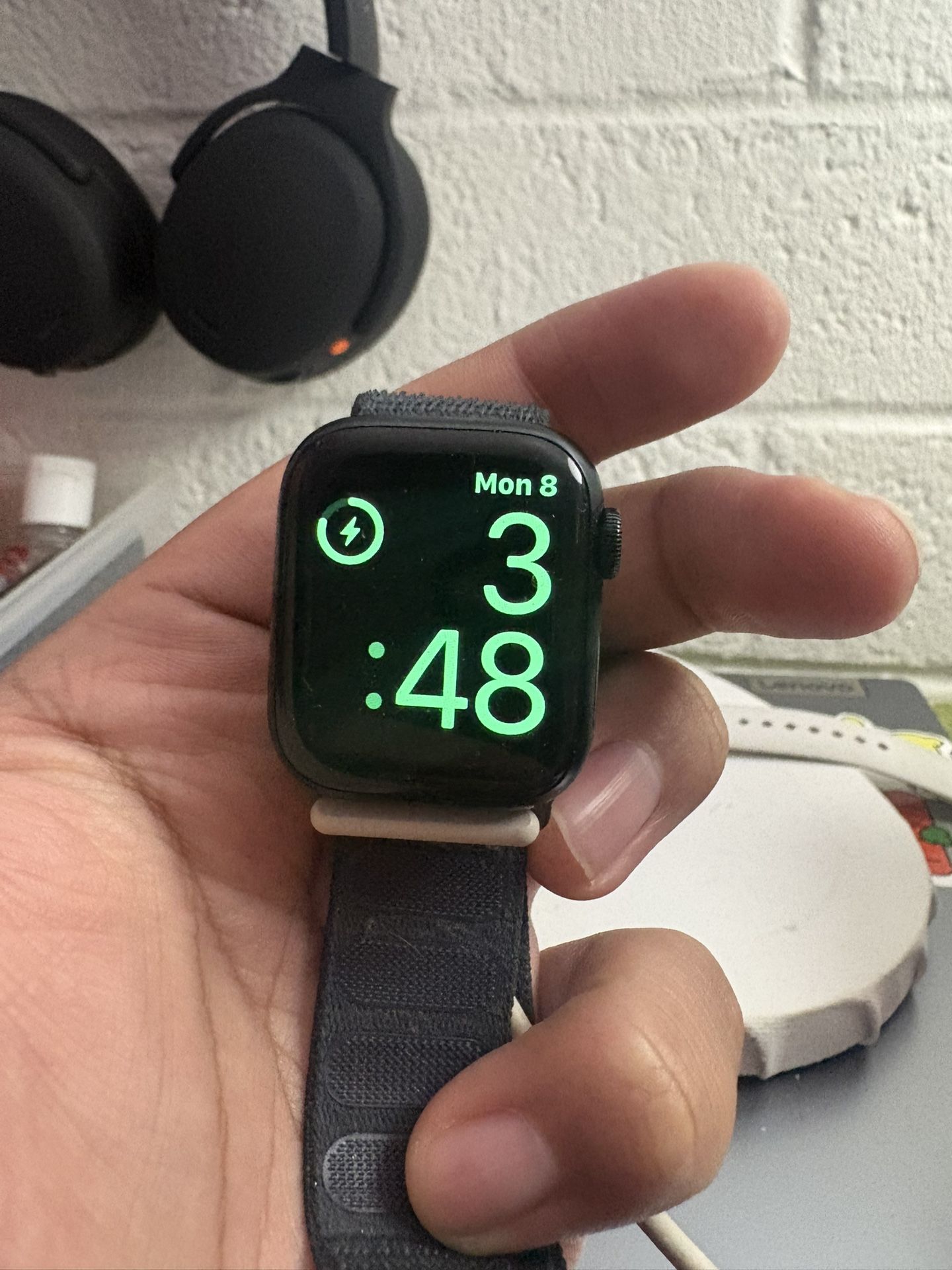 2 Apple Watches
