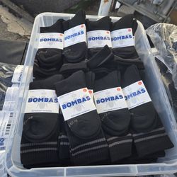 brand new bombas socks 