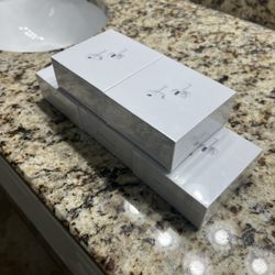 Apple Airpod Pros 2nd Generation / Wireless Charging Case(USB-C)