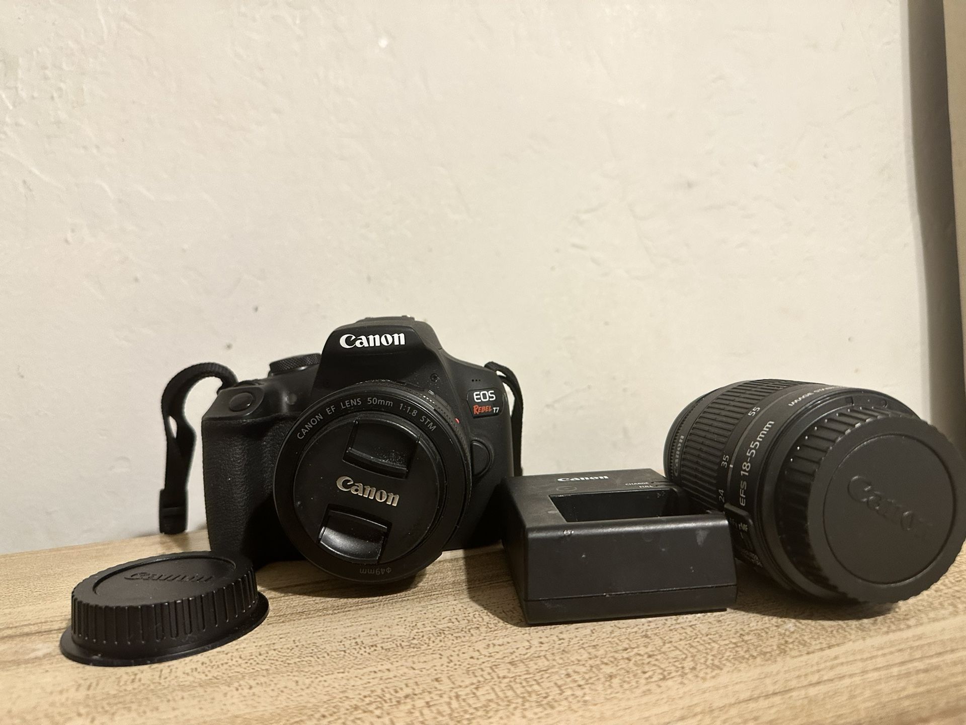 Canon T7