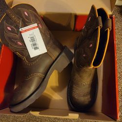 NIB! Justin women's Cowboy Western Boots  6.5