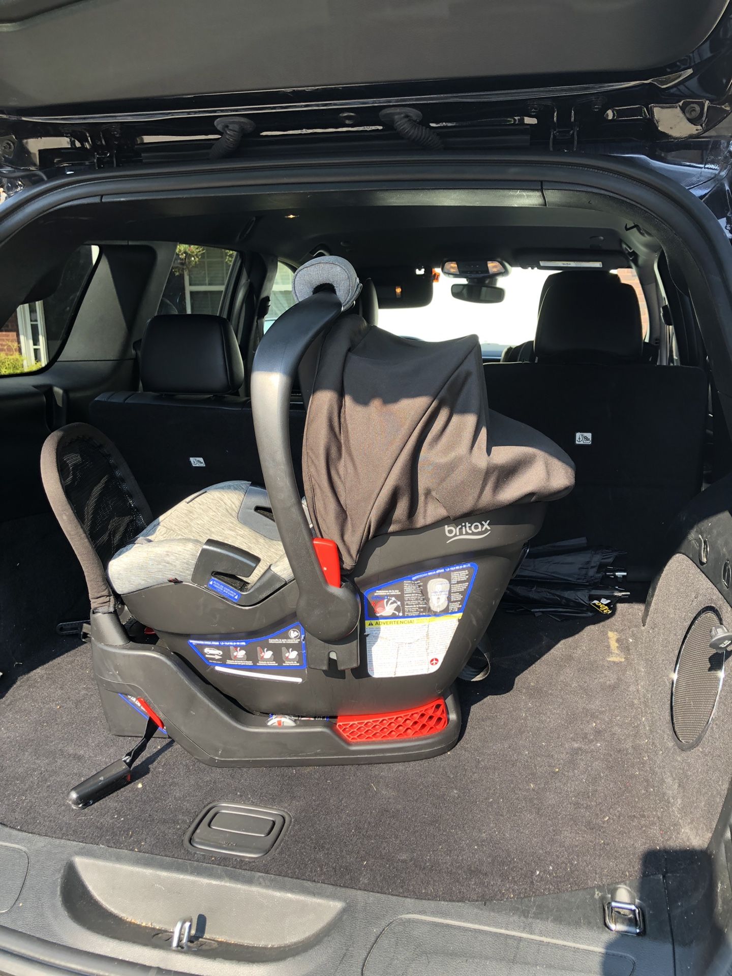 Britax Endeavors Infant Car Seat with 2 Bases