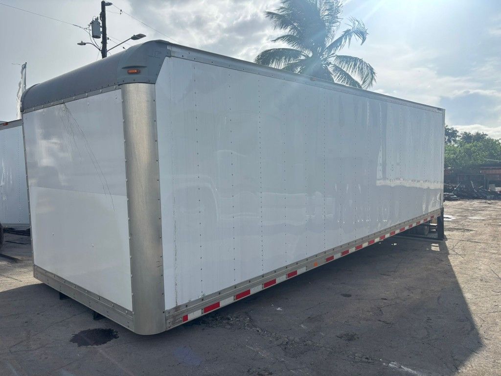 24 Ft Dry Box..