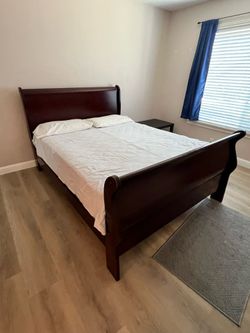Bed frame and mattress (2)