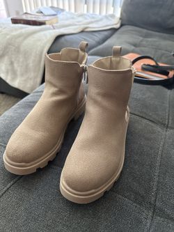 Madden Girl Boots Size 3 Youth