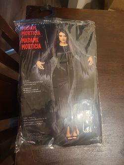 MADAM MORTICIA