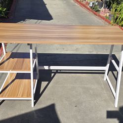 Desk BRAND NEW