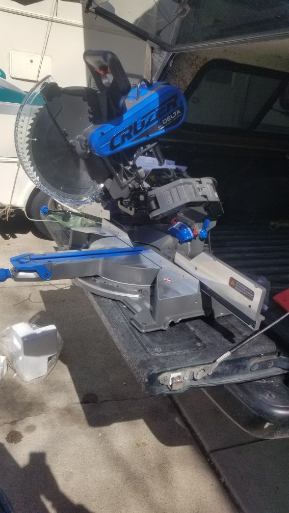 brand New delta miter saw 12in dual vebel sliding $500 cash