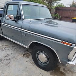 1973 Ford F100 Short Bed