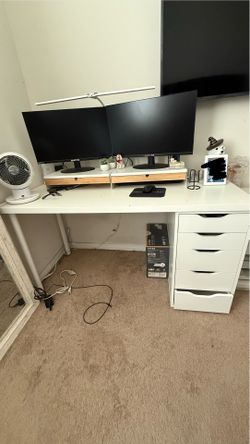 IKEA DESK