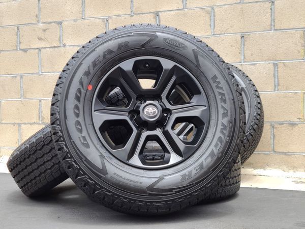 17" Toyota Tacoma 4Runner Wheels Rims Rines and Tires Llantas