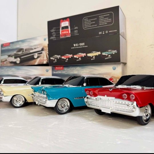 VINTAGE CADILLAC SPEAKERS