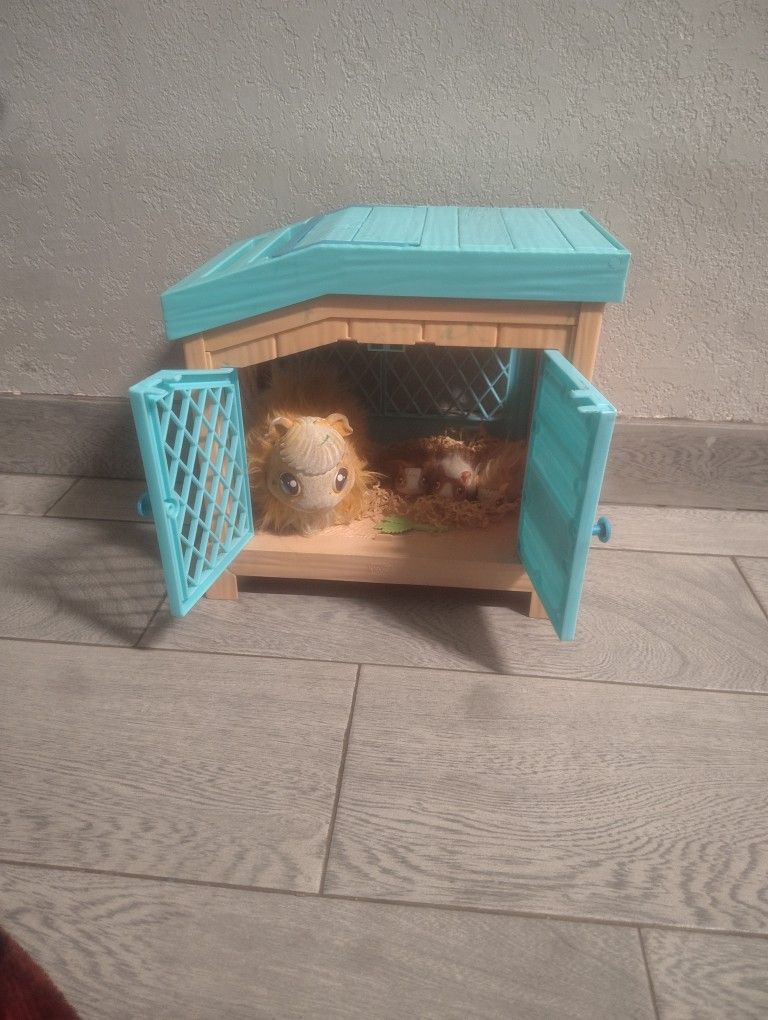 Little Life Mama Surprise Guinea Pig Toy