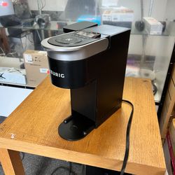 Keurig - K-Supreme SMART Single Serve Coffee Maker w/ Wifi-