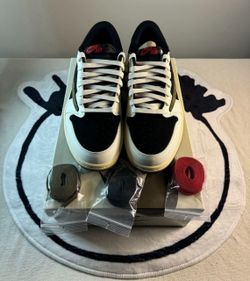 Travis Scott air Jordan 1 olives size 9.5 10 10.5 US MAN
