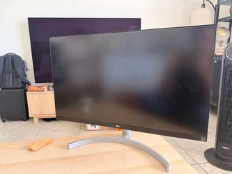LG 4K 27”