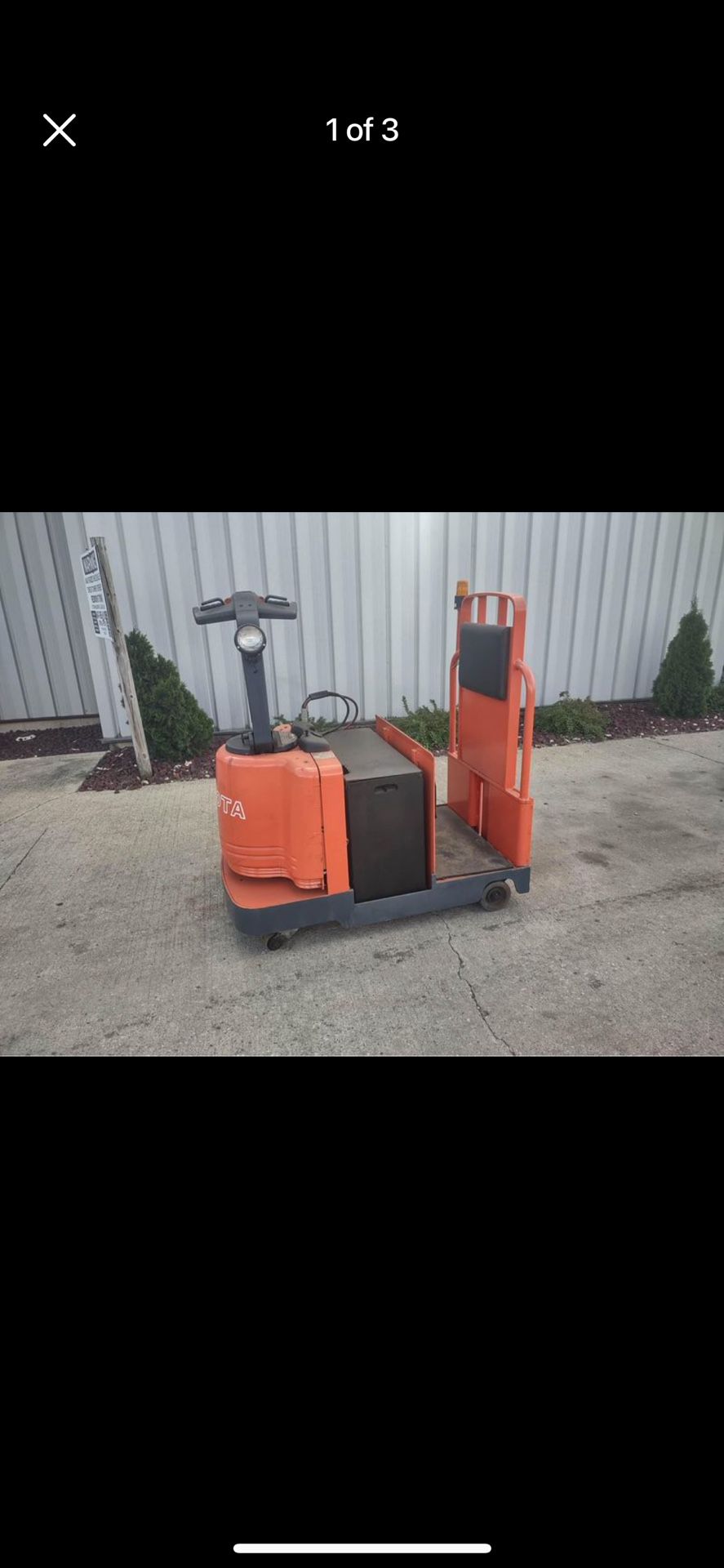 FOR SALE A TOYOTA 7TB50 ELECTRIC TUGGER, SERIAL 32468, 24V USED BATTERY.  FORKLIFT