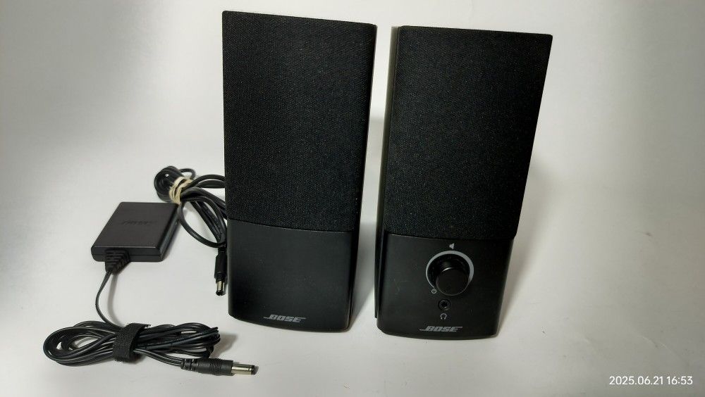Bose Companion 2 Series III Multimedia Computer PC Laptop  Speakers 