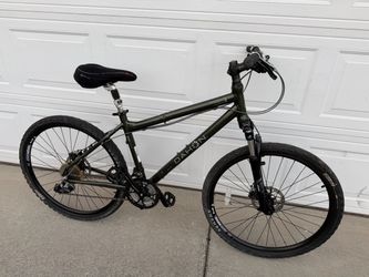 Dahon Matrix 17" Foldable 26 MTB 24 Speed SunTour Shift & Front Shock
