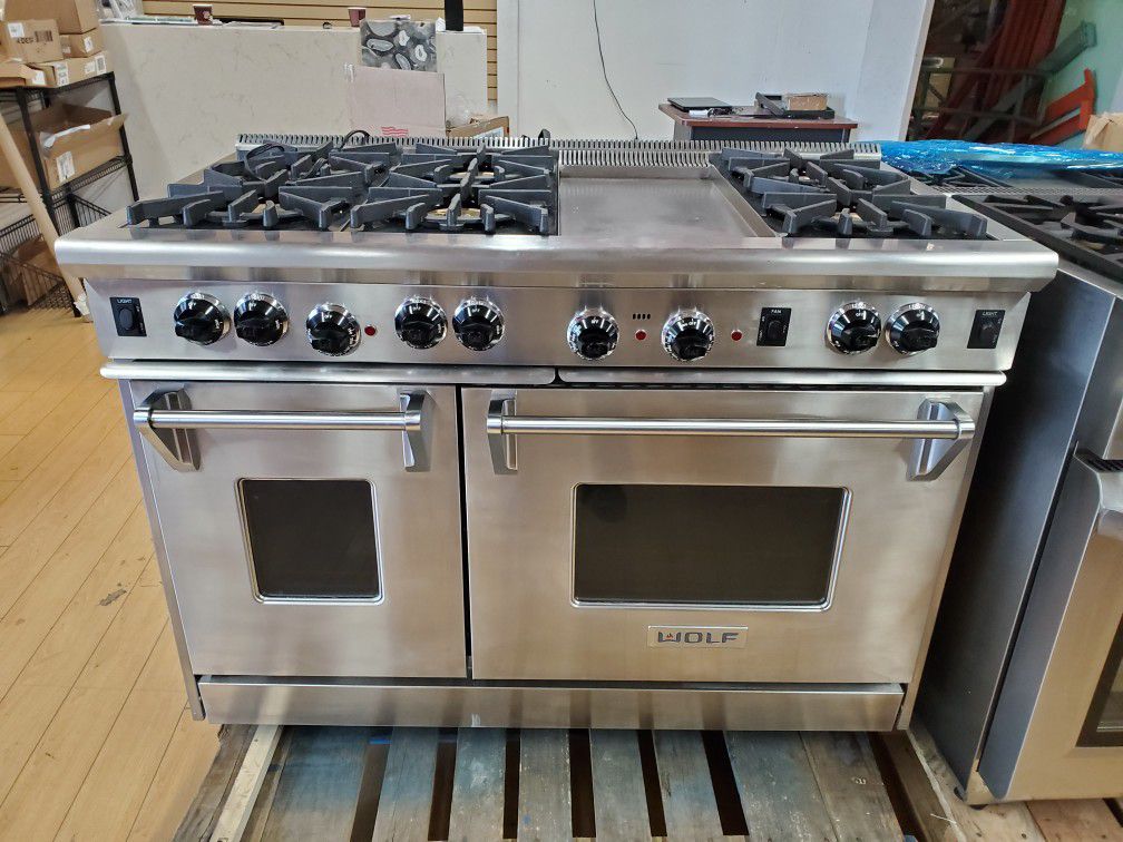 Wolf R486G 48" Gas Range with 6 Open Burners and Griddle