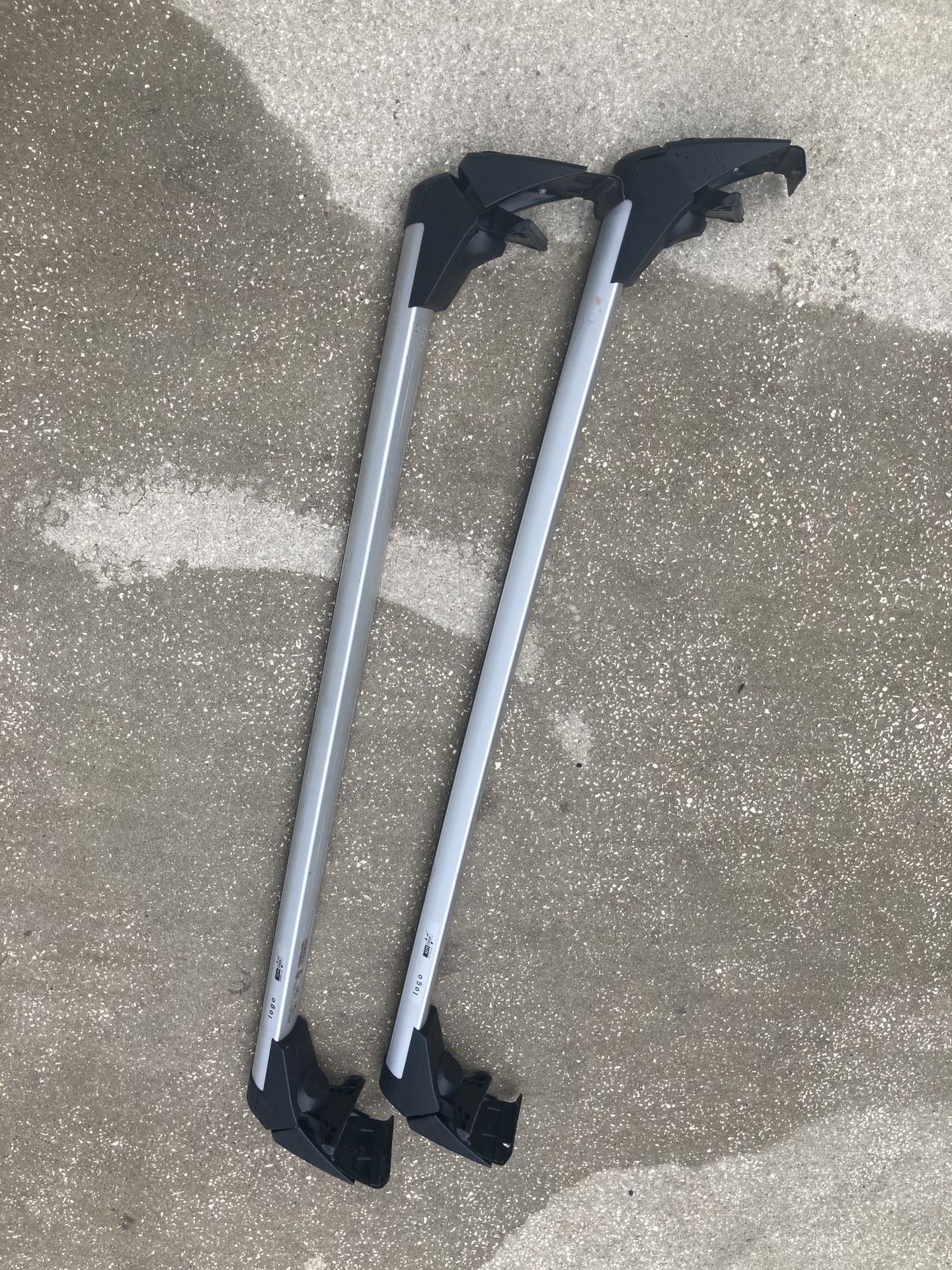 VW Jetta Roof Racks with Wrench