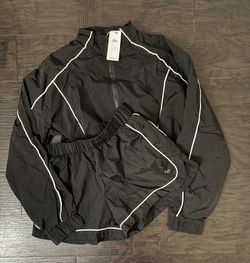 Alo Yoga Motivate Track Jacket & Shorts Set Size Large (Shipping Only)