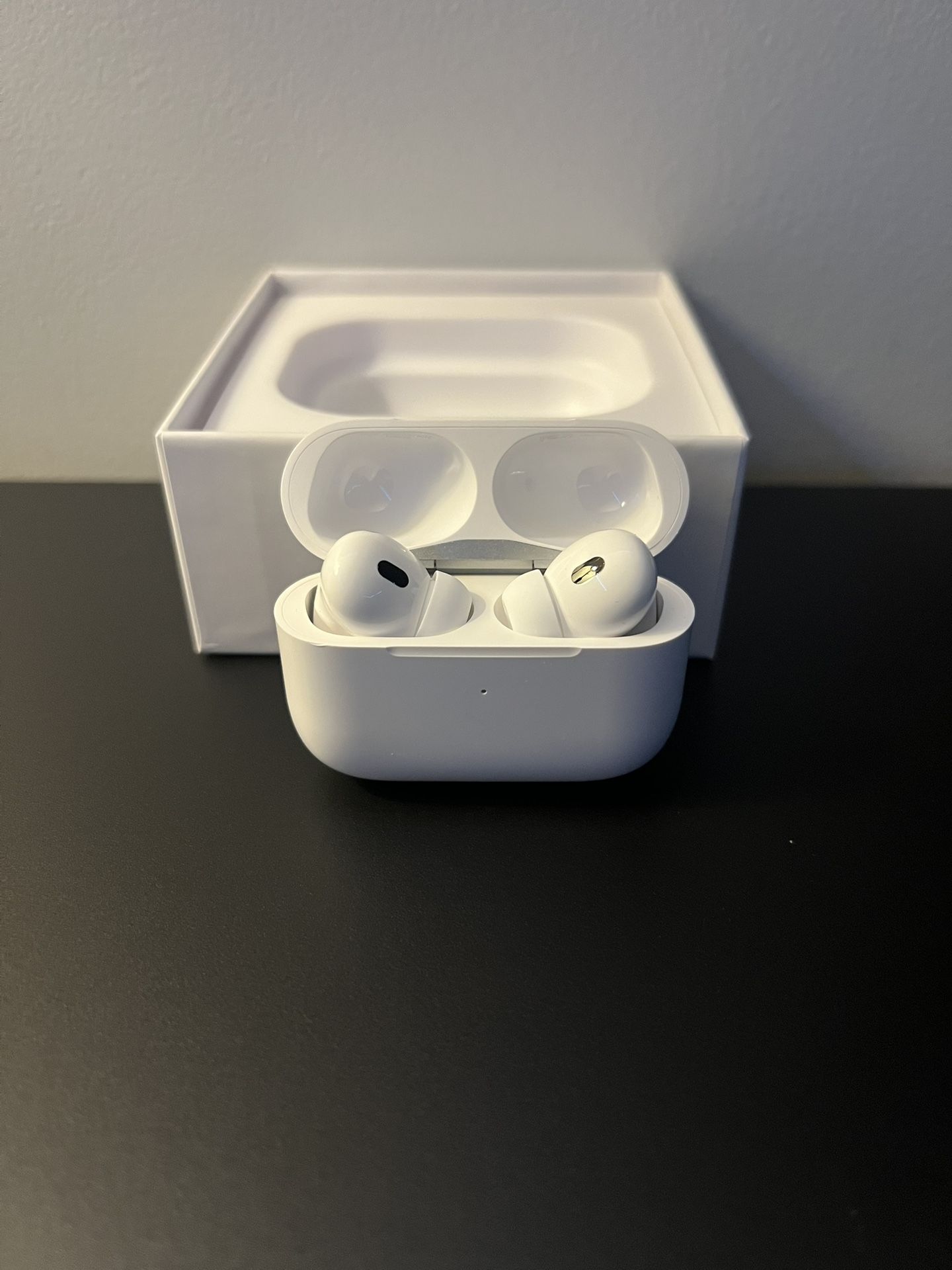 Airpods Pro 2nd Generation - USB C Charging