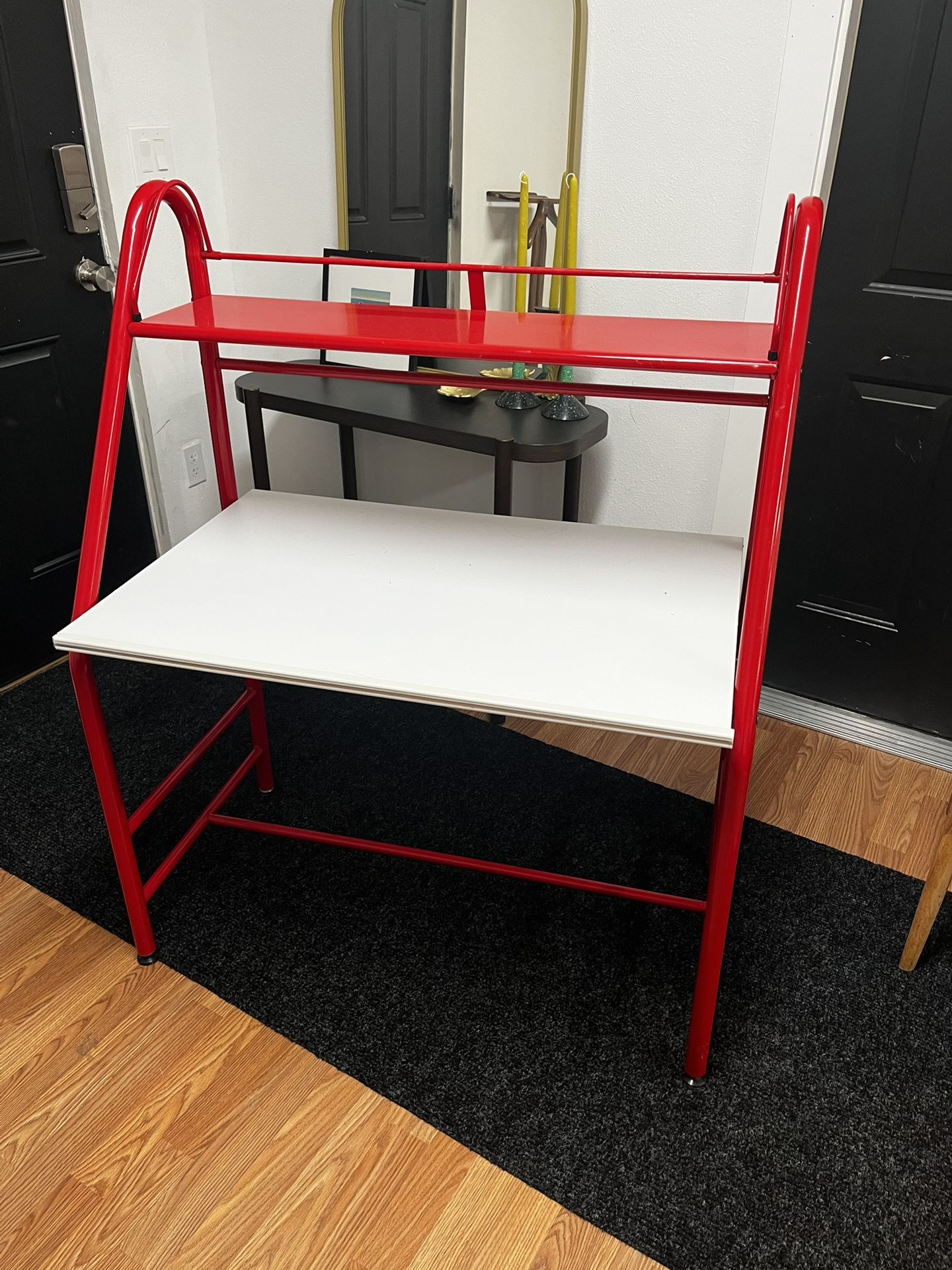 Retro Metal Red Desk Laminete Desktop