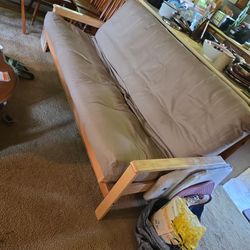 2 Futons