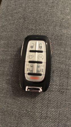 Chrysler Pacifica KeySense key fob