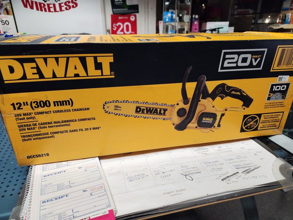Dewalt 20v Max 12-in Cordless Battery Power Chainsaw