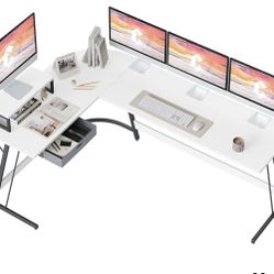 Curved White 67 Inch Office Desk 