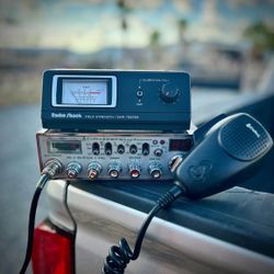 Vintage CB Setup – Radio Shack SWR Tester + Cobra CB Radio (Boxed) 