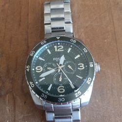 Men's Fossil Watch With Stainless Steel Band And New Battery 