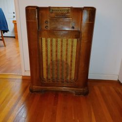 40s Antique Radio