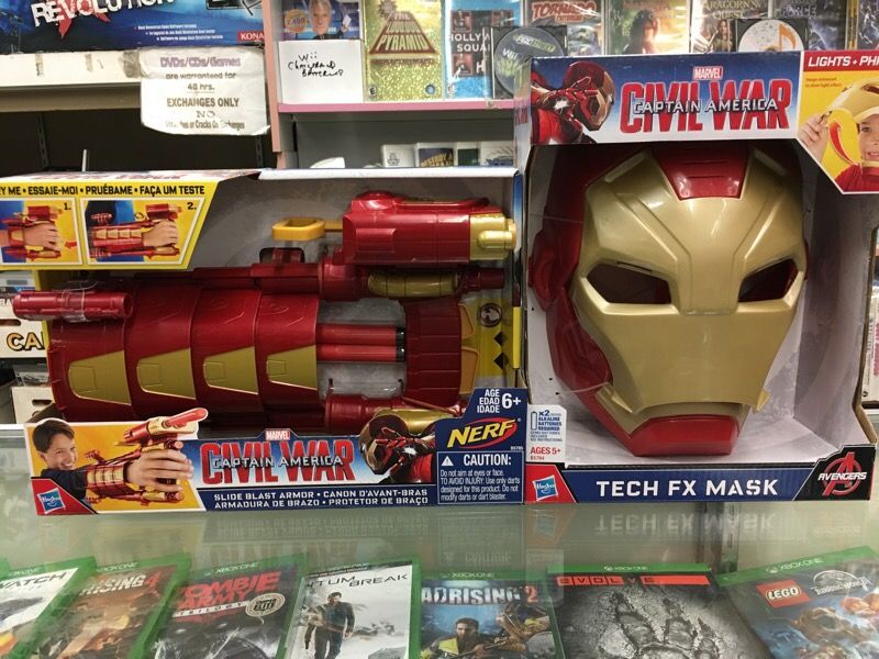 Iron man Mask + Hand Shooter Brand New