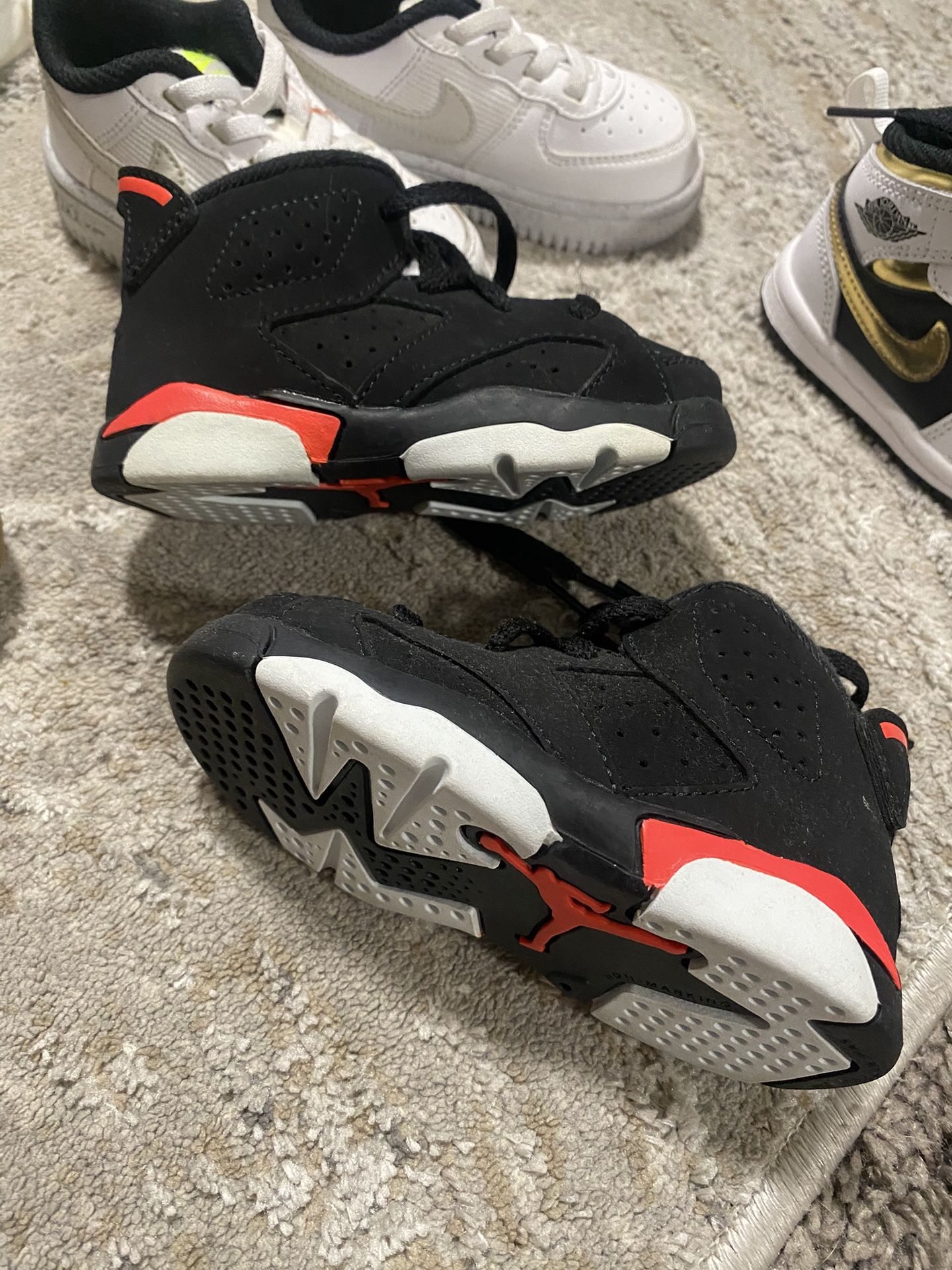 Size 6C Toddler Shoes Nikes / Jordans/ Doc Martens / UGG