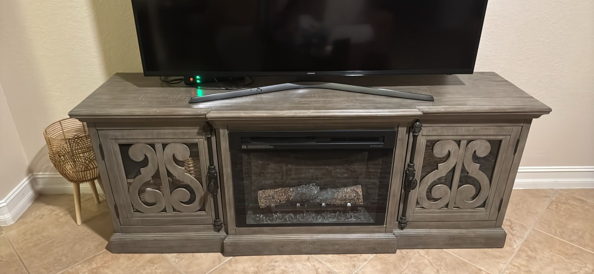TV stand fireplace/heater
