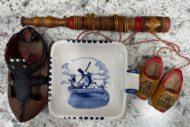Delfts Handpainted Holland Souvenir Lot