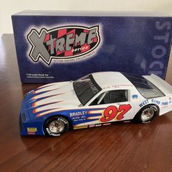 Alan Kulwicki 1/24 1993 Firebird. West Venture