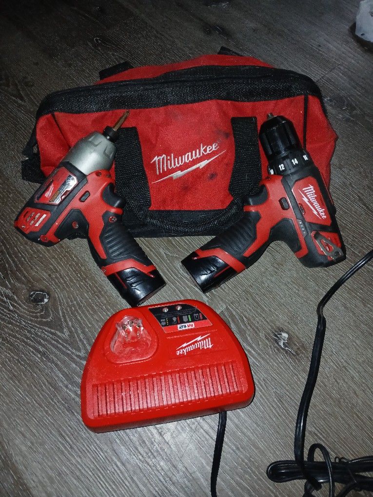 Milwaukee Power Tools