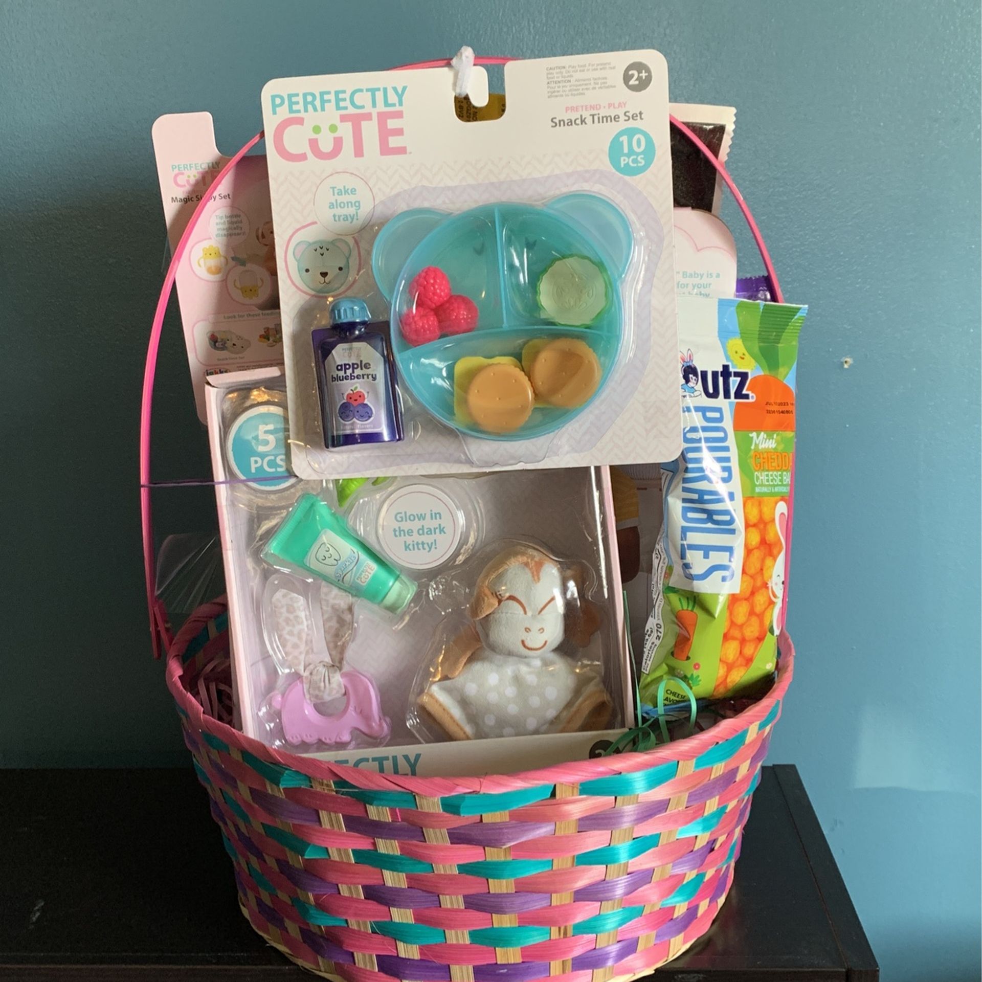 Easter Basket With 4 Bags Of Easter Basket Grass for Sale in Murrieta, CA -  OfferUp