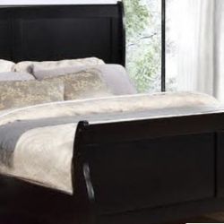 Sleigh Bed