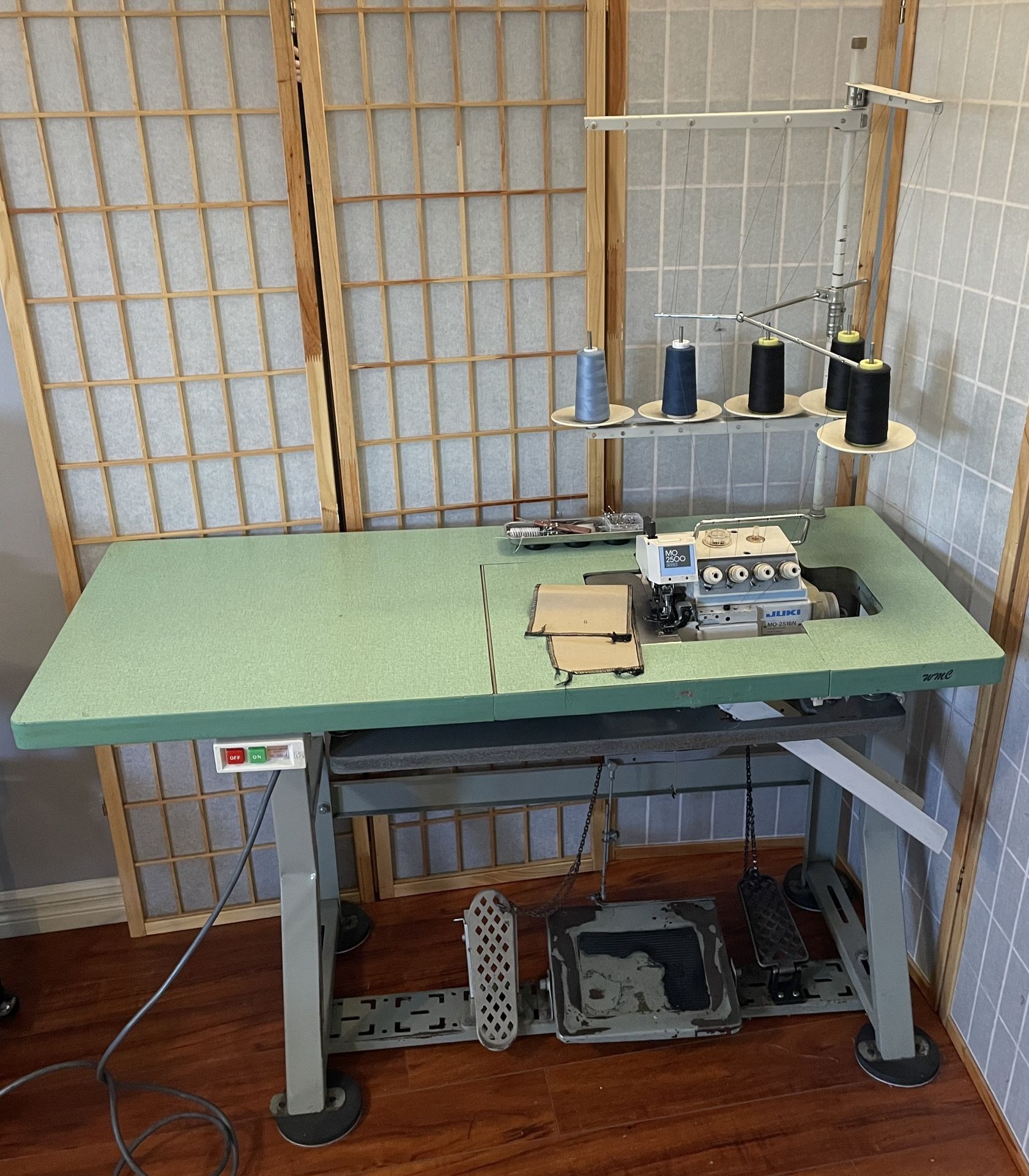 Juki MO2516N Industrial 5thread overlock Sewing Machine/Serger for