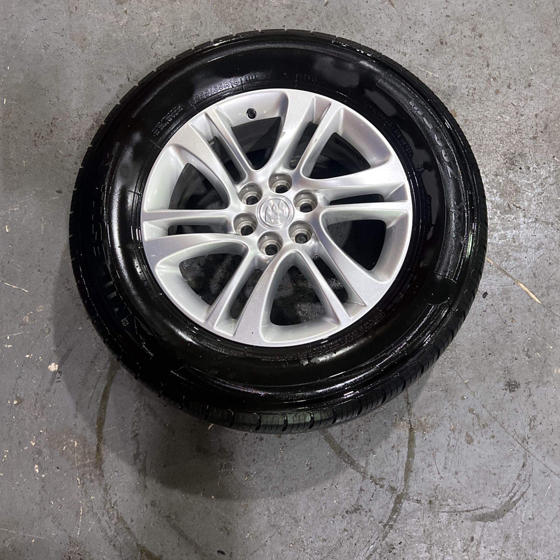 (1) 18-21 Buick Enclave Wheel 2018 2019 2020 2021
